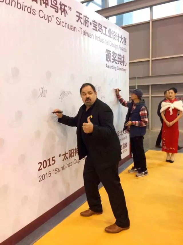 独家专访——奥斯汀·安志尔：“我喜爱的设计一定是专门为我设计的”